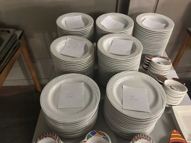 Borden (135x) - afbeelding 1 van  3