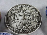 Borden 4 stuks en chinese kom - afbeelding 3 van  3