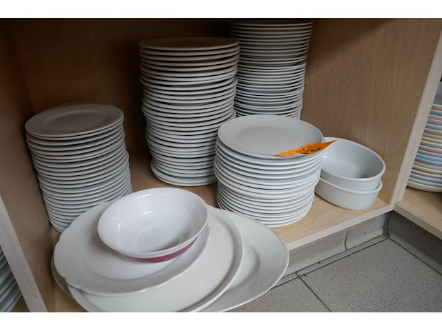 Borden en schalen - afbeelding 1 van  4