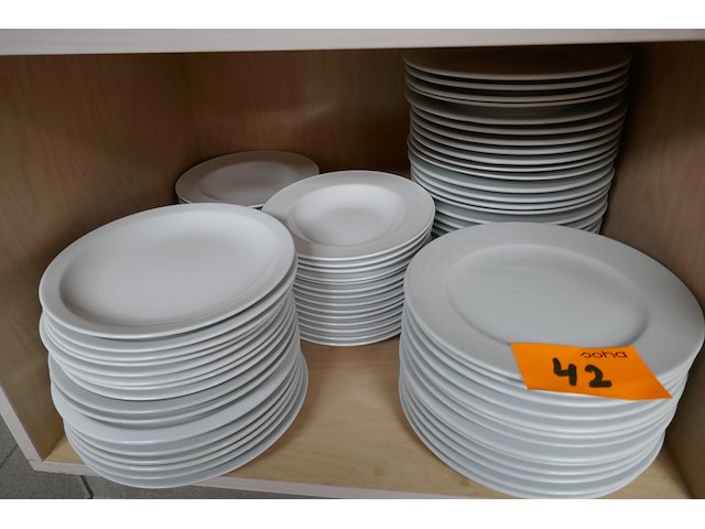 Borden en schalen - afbeelding 2 van  4