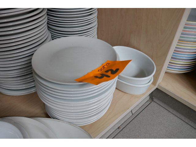 Borden en schalen - afbeelding 3 van  4