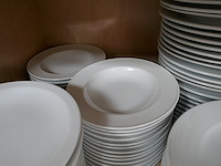 Borden en schalen - afbeelding 4 van  4