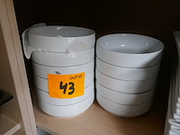 Borden en vispannetjes - afbeelding 3 van  4