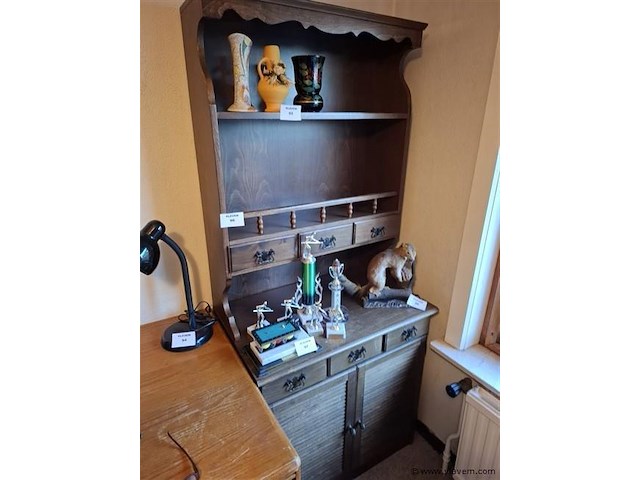 Bordenkastje - afbeelding 1 van  1