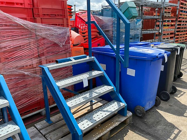 Bordestrap met leuning - afbeelding 1 van  3