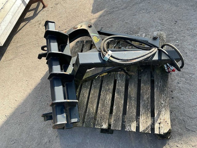 Borduurklem - afbeelding 7 van  9