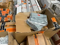 Borgh combifix partij isolatie pluggen en ankers - afbeelding 1 van  7