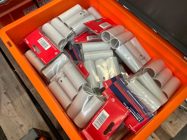 Borgh gereedschapskoffer met inhoud (15x) - afbeelding 12 van  13