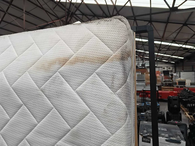 Borstbed 200 x 200 - met matras - beige fluweel - afbeelding 17 van  17