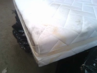 Borstbed 200 x 200 - met matras - beige fluweel - afbeelding 11 van  17