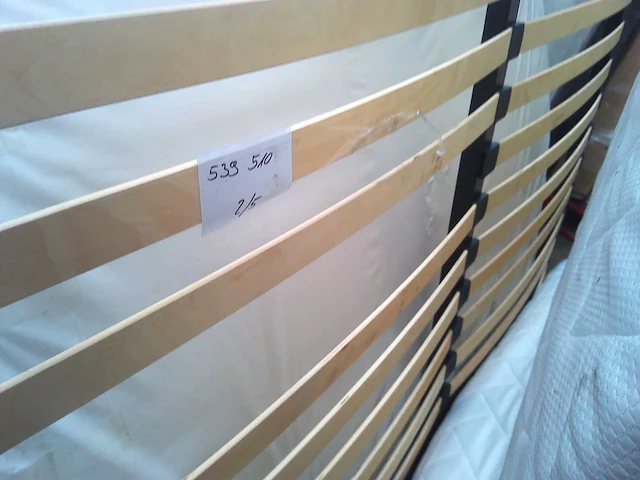 Borstbed 200 x 200 - met matras - beige fluweel - afbeelding 4 van  17