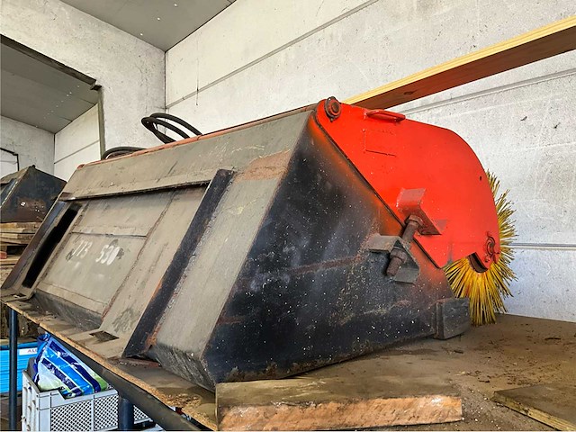 Borstel graafbak hydraulisch - afbeelding 1 van  7