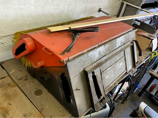 Borstel graafbak hydraulisch - afbeelding 4 van  7
