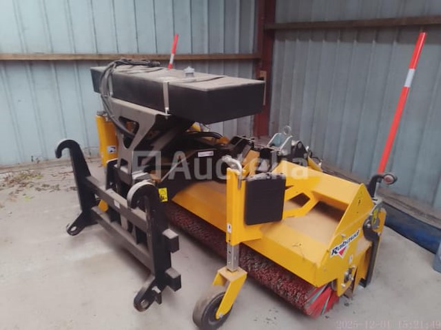 Borstel met bassin voor rabaud graaflader - afbeelding 2 van  3