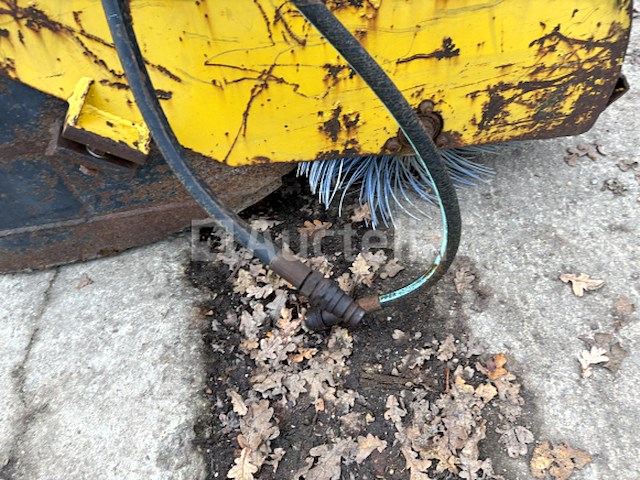 Borstel veegmachine - afbeelding 7 van  9