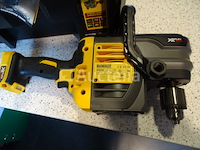 Borstelloze hoekboor in je dewalt dcd460nt-xj systainer - afbeelding 3 van  5