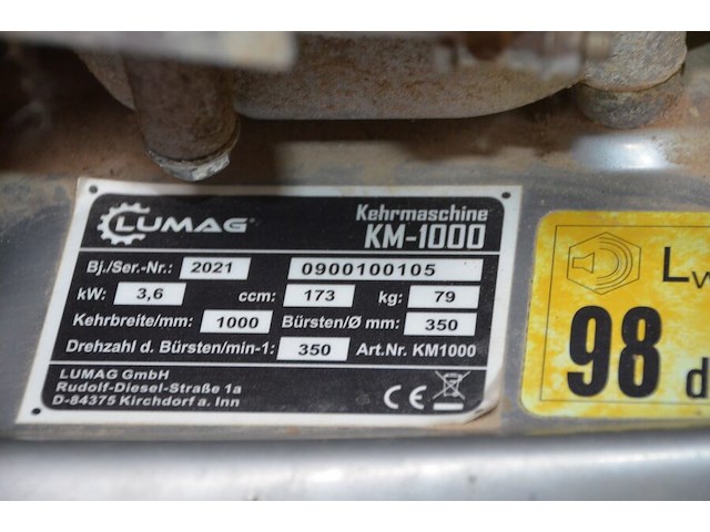 Borstelmachine met opvangbak en sneeuwschuif lumag km-1000 (2) - afbeelding 8 van  16