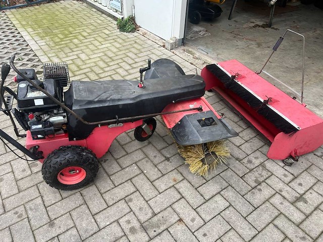 Borstelmachine met opvangbak overige aannemersmateriaal - afbeelding 3 van  4