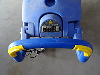 Borstelmachine nilfisk alto - afbeelding 4 van  8