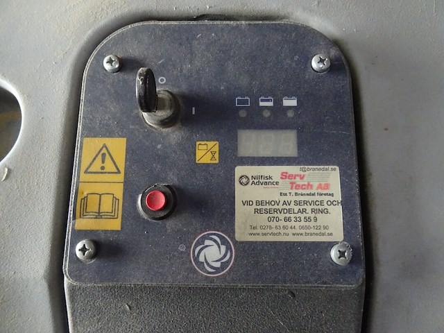 Borstelmachine nilfisk - afbeelding 4 van  7