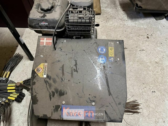 Borstelmachine - afbeelding 8 van  10