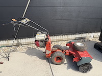Borstelmachine - afbeelding 1 van  3