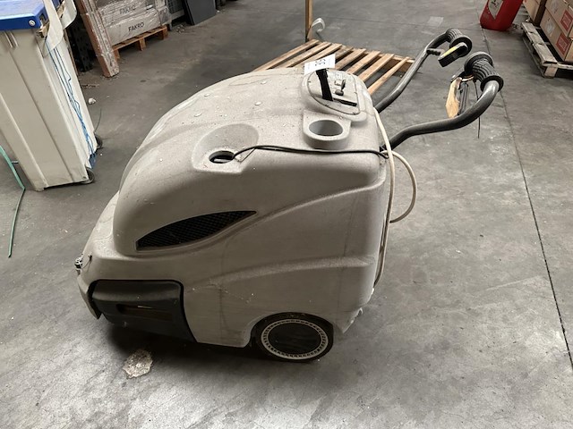 Borstelmachine - afbeelding 1 van  3