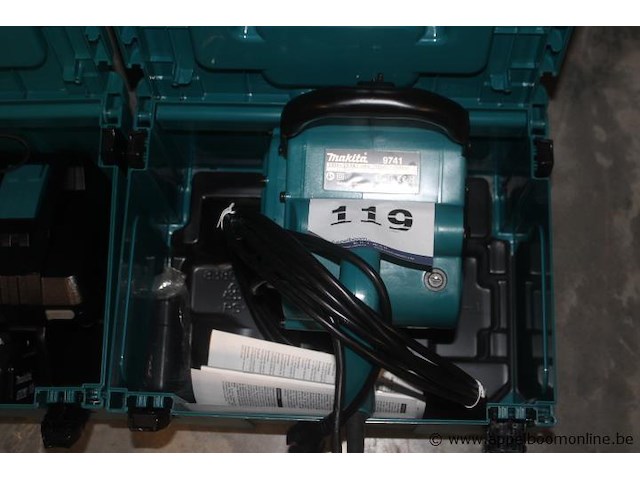 Borstelschuurmachine, makita, 9741, 860w, werking niet gekend - afbeelding 1 van  2