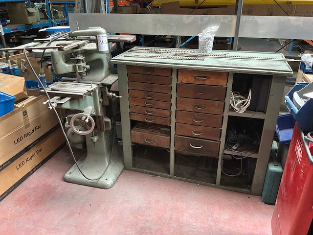 Borton graveer copieer machine - afbeelding 1 van  6