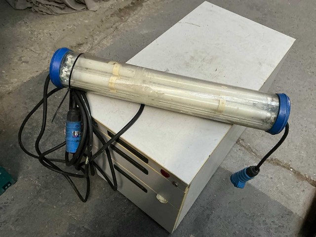 Bos tubelight 2x36w koppelbare werfverlichting (4x) - afbeelding 1 van  6