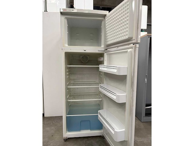 Bosch - koelkast/vriezer - afbeelding 3 van  8