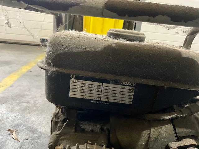 Bosch 2400s stroomgenerator - afbeelding 3 van  3