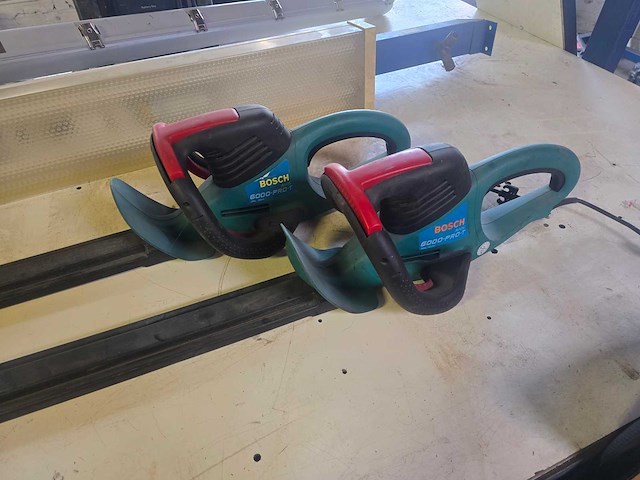Bosch 6000 pro-t diverse bosbouw- en tuingereedschappen - set van 2 heggensnijders - afbeelding 1 van  5
