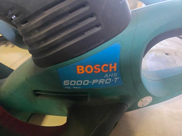 Bosch 6000 pro-t diverse bosbouw- en tuingereedschappen - set van 2 heggensnijders - afbeelding 4 van  5