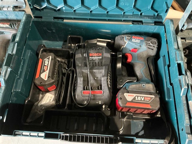 Bosch accu-boormachine (3x) - afbeelding 4 van  8