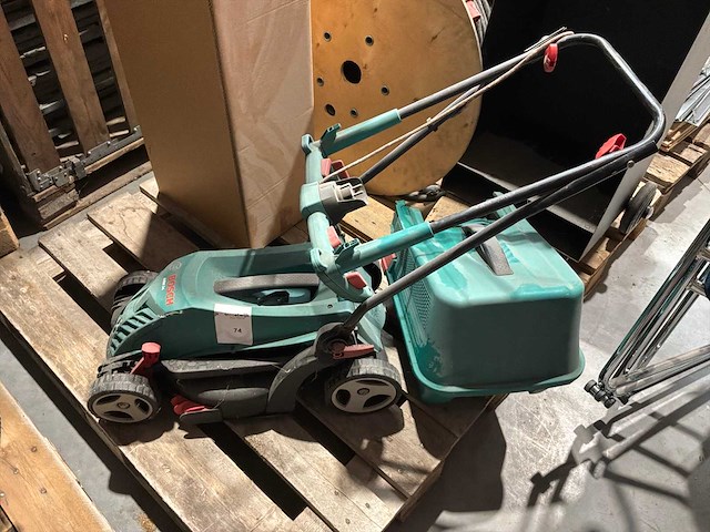 Bosch arm34 grasmaaier - afbeelding 1 van  5