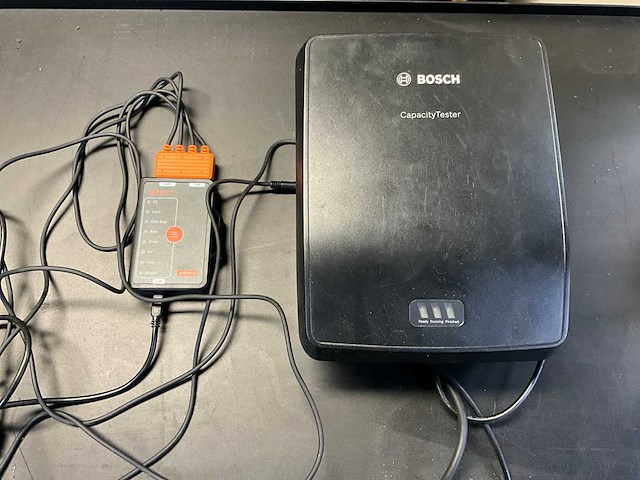 Bosch bct100 capacity tester - afbeelding 1 van  5