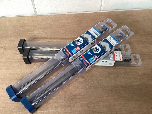 Bosch betonboor 18 x 340 mm, sdsmax (4x) - afbeelding 1 van  5
