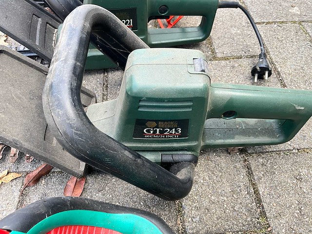 Bosch, black&decker, gardena heggenschaar - functioneel (4x) - afbeelding 5 van  8