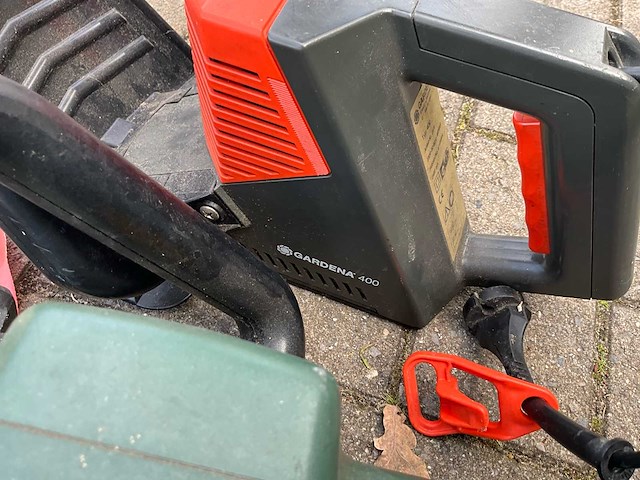 Bosch, black&decker, gardena heggenschaar - functioneel (4x) - afbeelding 7 van  8