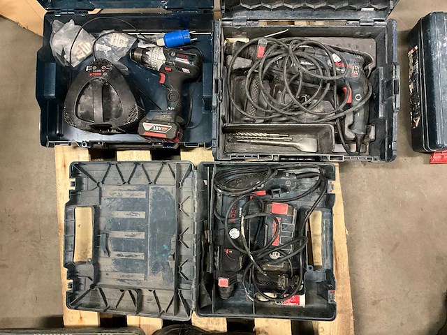 Bosch boormachine (3x) - afbeelding 1 van  9