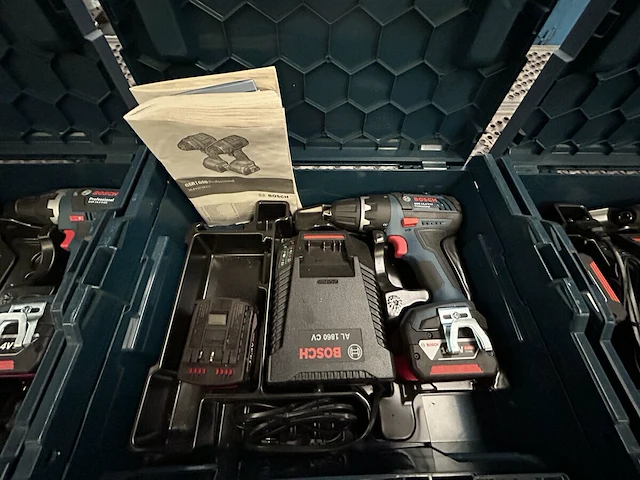 Bosch boormachine - afbeelding 1 van  5