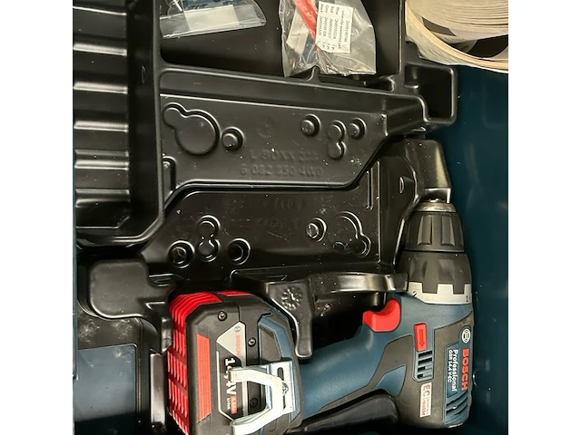 Bosch boormachine - afbeelding 1 van  3