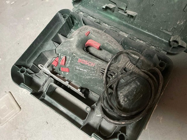 Bosch decoupeerzaag (2x) - afbeelding 1 van  6