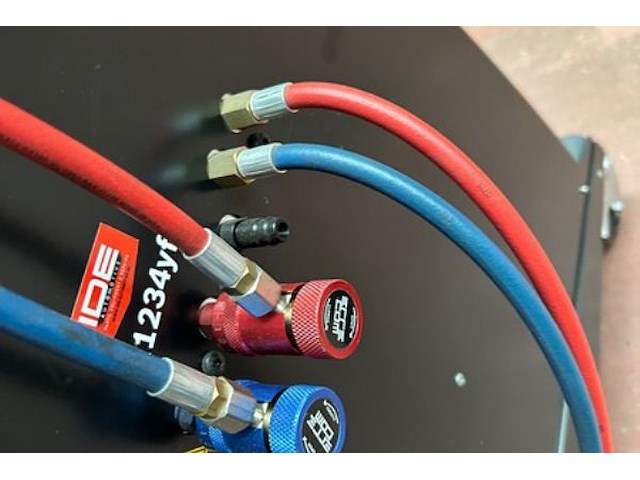 Bosch diagnosetoestel voor aircoservice - afbeelding 3 van  14