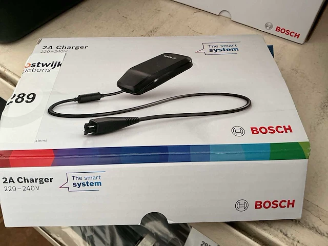 Bosch eb12.110.016 elektrische fiets e bike batterijlader - afbeelding 1 van  1