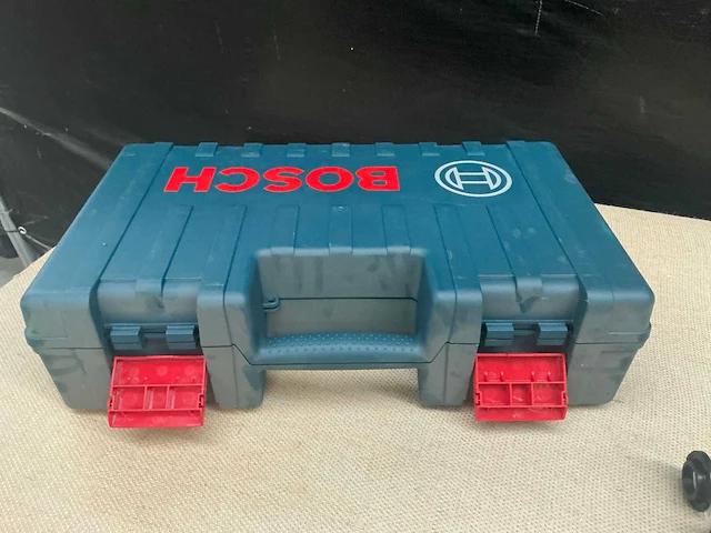 Bosch gbh 2-23 rea boormachine met stofafzuiging - afbeelding 8 van  8