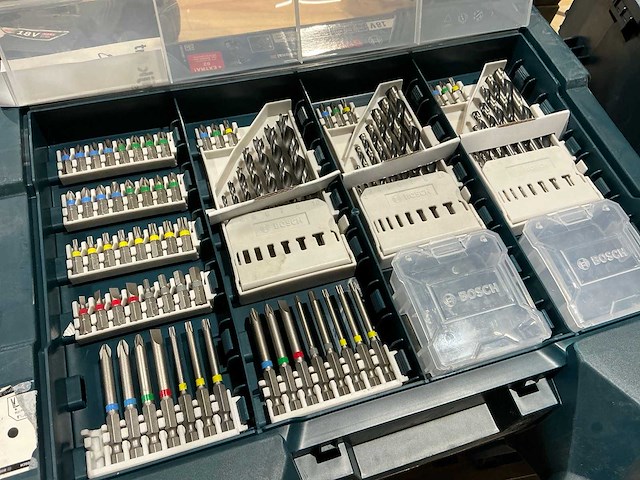 Bosch gereedschapskoffer (2x) - afbeelding 2 van  4