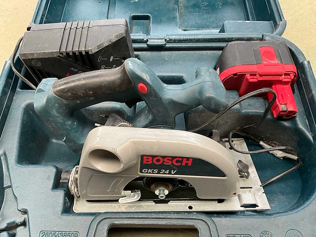 Bosch gks 24 v cirkelzaagmachine - afbeelding 1 van  7