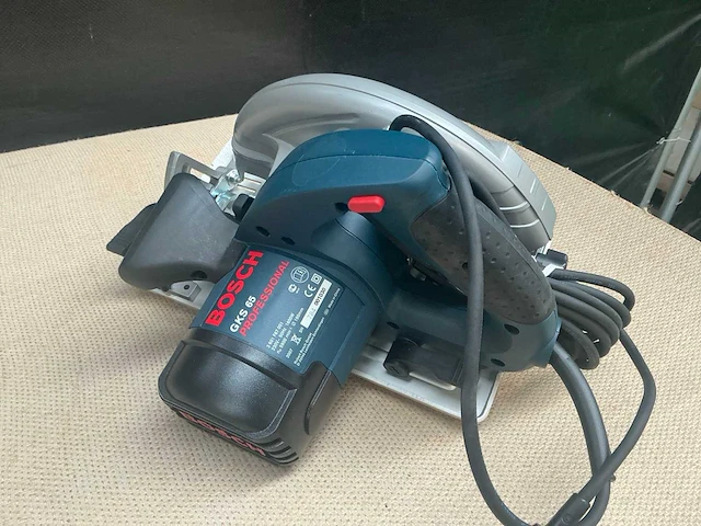 Bosch gks 65 cirkelzaagmachine - afbeelding 4 van  10